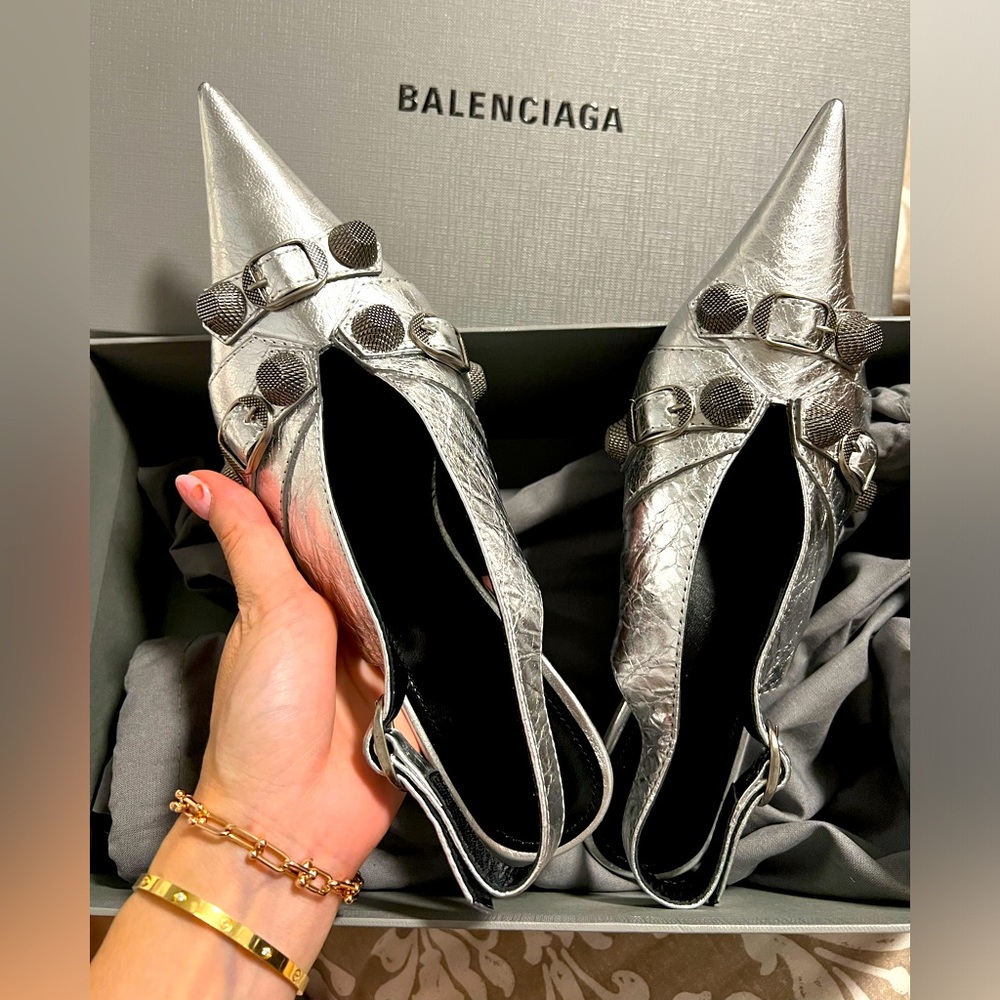 Balenciaga Cagole Sling Pump in Silver.